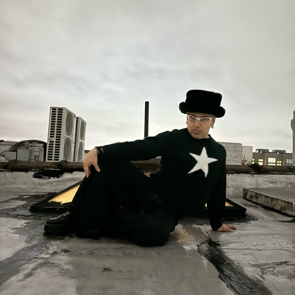 Meet your Posher, Jaime - Picture 1 of 1